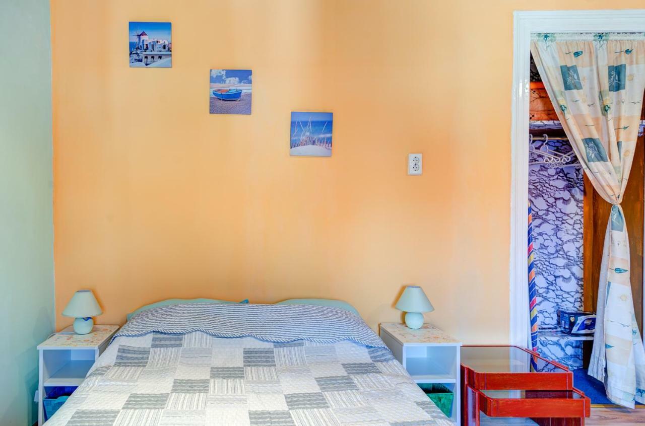 Apartment In Center Pula Bagian luar foto